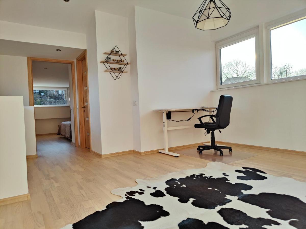 Green Hill Valley Apartments Каунас Экстерьер фото